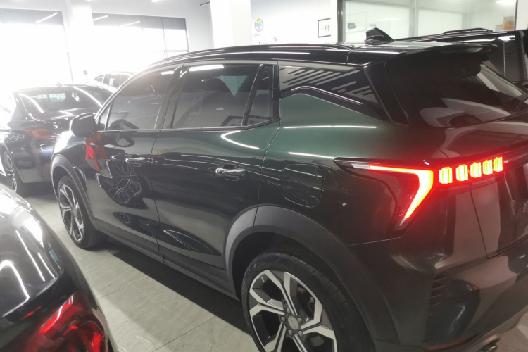 领克06 2023款 Remix 1.5T Hero车身外观4