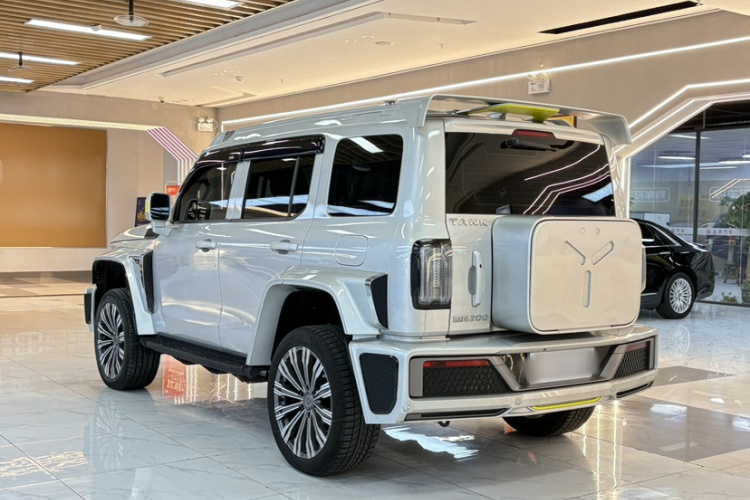 超境汽车 共创坦克300 2021款 2.0T 赛博坦克车身外观6006