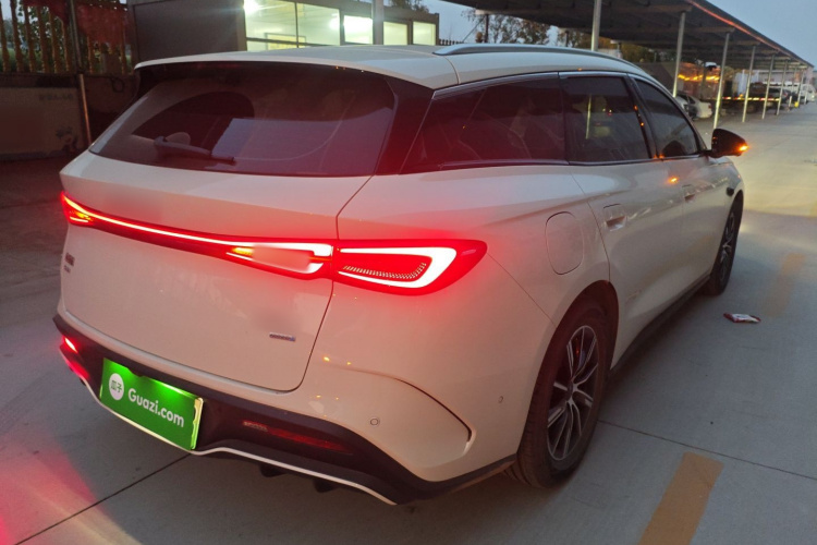 比亚迪 海豹06 DM-i旅行版 2025款 DM-i 80KM尊贵型车身外观6005