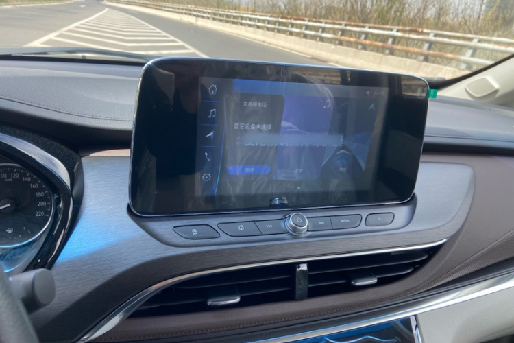 别克GL8 2023款 陆上公务舱 舒适型中控内饰7002