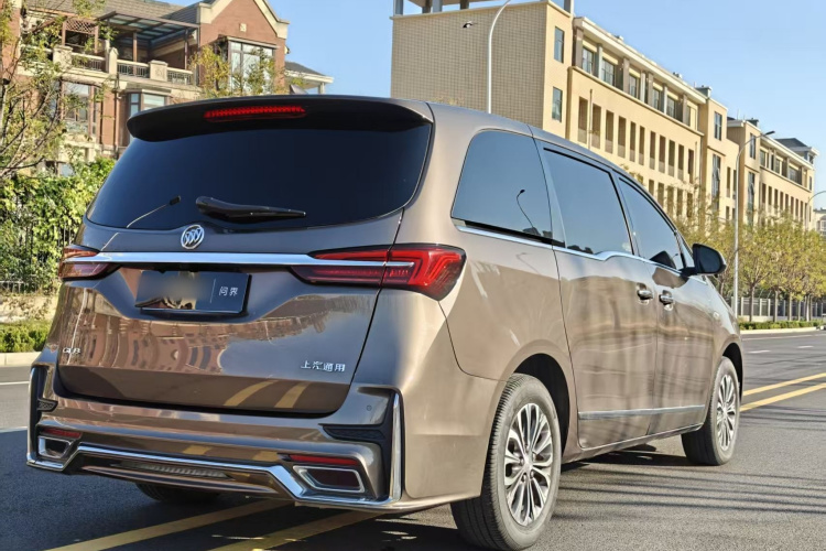 别克GL8 2022款 陆上公务舱 652T 豪华型车身外观6006