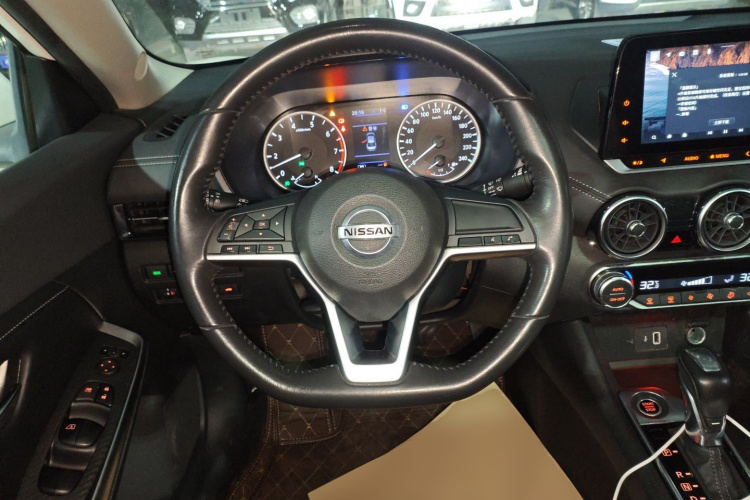 日产 轩逸 2021款 1.6L XL CVT悦享版中控内饰13