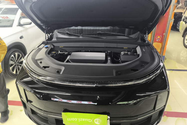 理想汽车 理想L8 2024款 Pro机舱底盘24