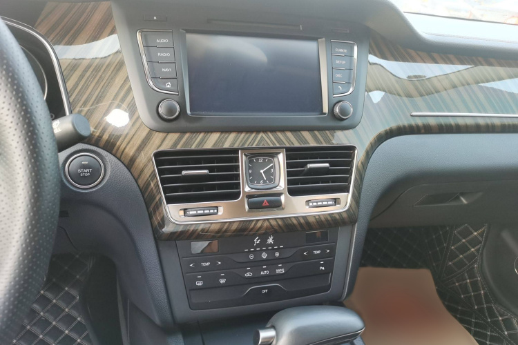 红旗H7 2021款 1.8T 舒适版局部细节16