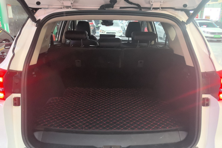 比亚迪 宋新能源 2019款 宋DM 1.5TID 智联锐耀型机舱底盘23