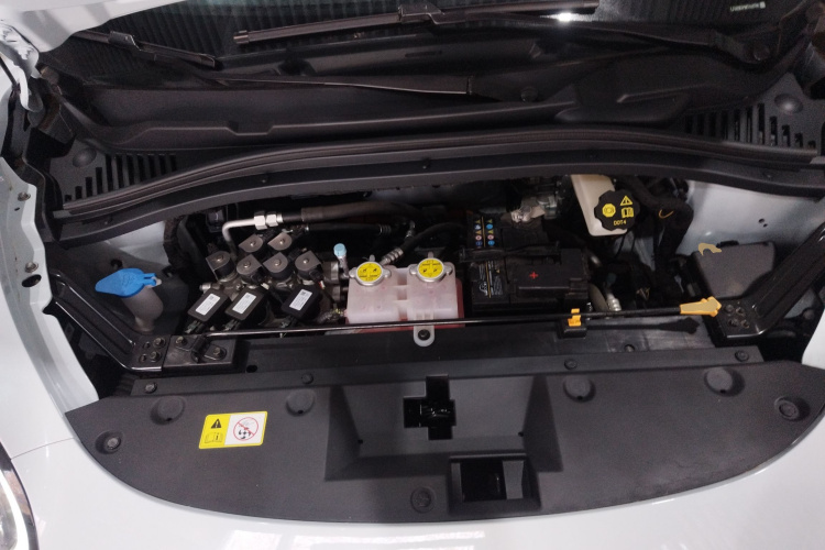 江淮钇为 钇为3 2024款 挚爱版 405km Lite机舱底盘24