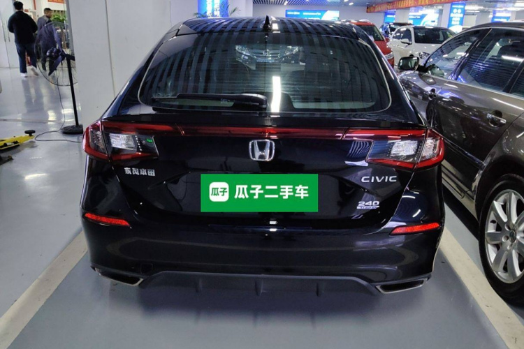 本田 思域 2023款 HATCHBACK 240TURBO 手动极劲版车身外观6