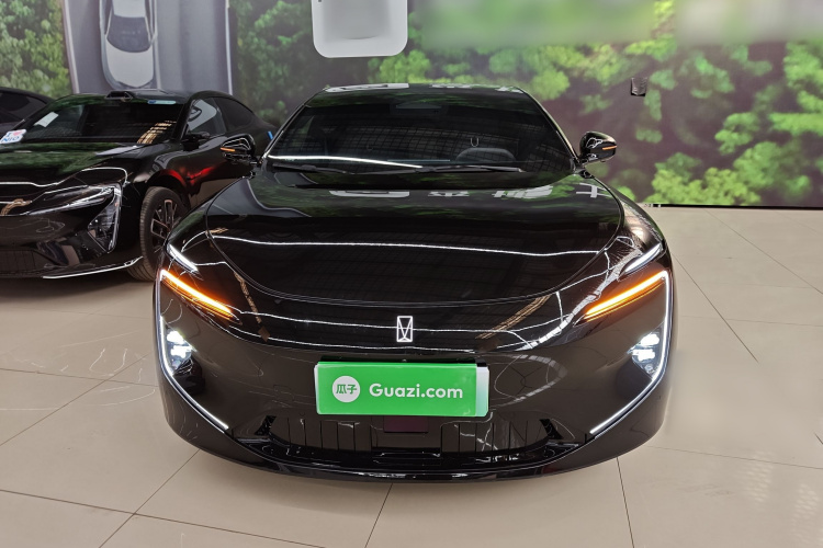 阿维塔12 2024款 700 三激光后驱奢享版车身外观6001