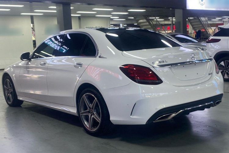 奔驰C级 2019款 改款 C 260 L 4MATIC 运动版车身外观6005
