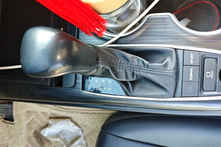 丰田 凯美瑞 2021款 2.5G 豪华版局部细节18