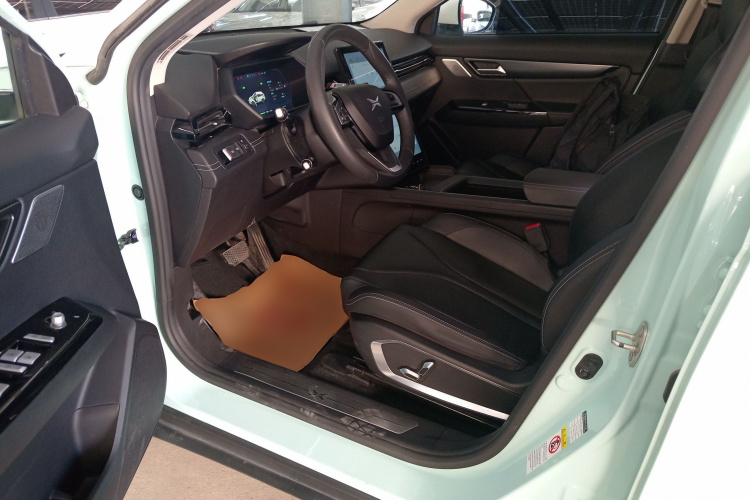 小鹏G3 2022款 G3i 460N中控内饰19