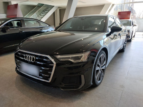 奥迪A6L 2022款 45 TFSI quattro 臻选动感型