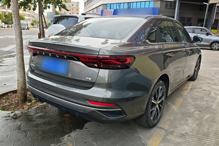 吉利汽车 帝豪 2022款 第4代 1.5L CVT尊贵型车身外观6005