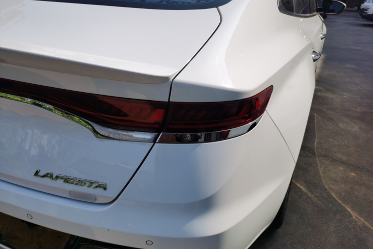 现代 菲斯塔 2021款 280TGDi DLX豪华版车身外观9