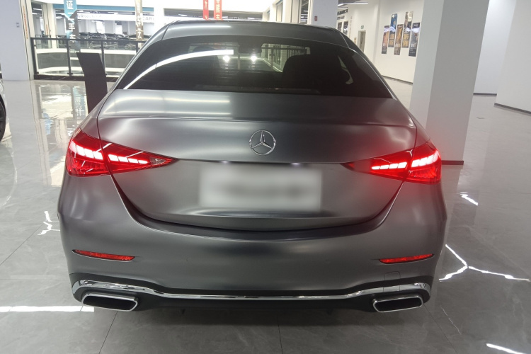 奔驰C级 2023款 改款二 C 260 L 运动版车身外观6