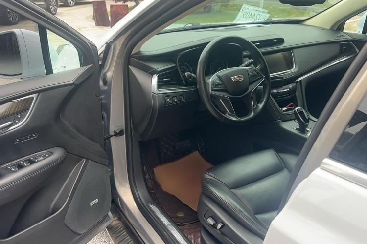 凯迪拉克XT5 2018款 25T 豪华型中控内饰7002