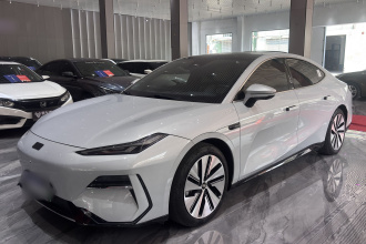 吉利银河 银河E8 2024款 665km 后驱星舰 远航版