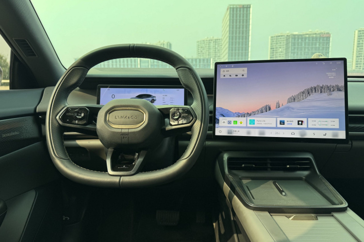 领克07 2024款 EM-P 126长续航 Ultra中控内饰7008