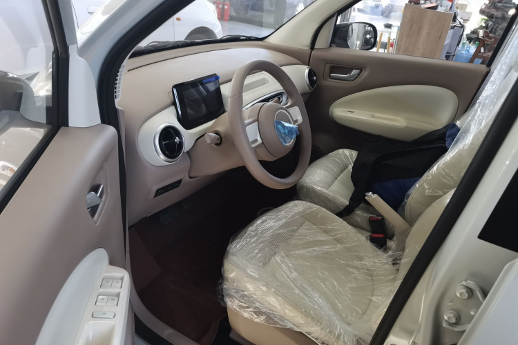 五菱汽车 宏光MINIEV 2025款 四门版 进阶款中控内饰20