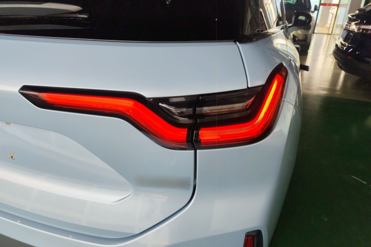 蔚来ES6 2020款 600KM 运动版车身外观6006