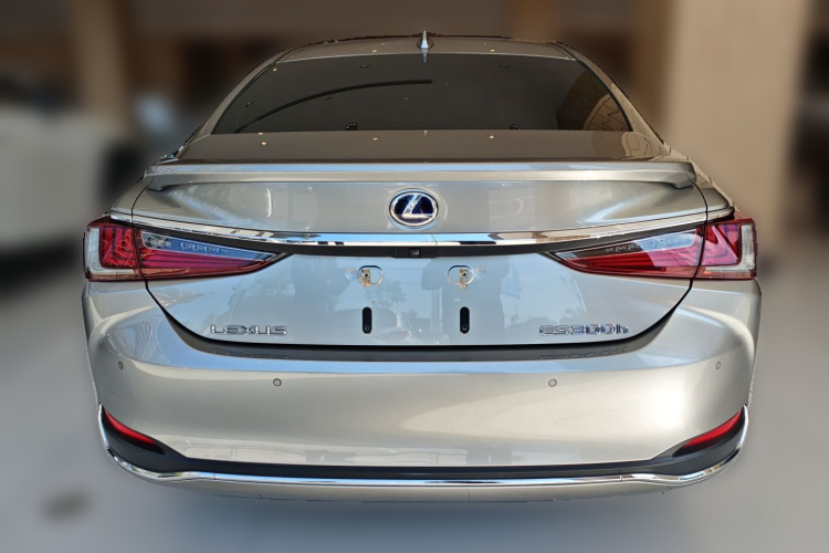 雷克萨斯ES 2021款 300h 行政版车身外观6004