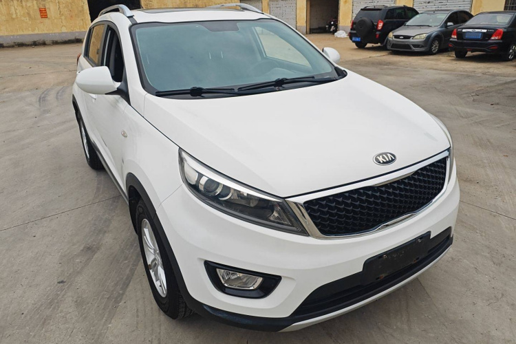 起亚 智跑 2016款 2.0L 自动两驱版GL车身外观3