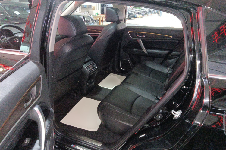 本田 冠道 2017款 370TURBO 四驱尊享版中控内饰21