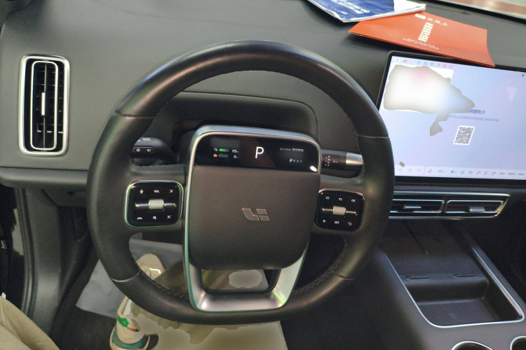 理想汽车 理想L9 2022款 Max中控内饰13