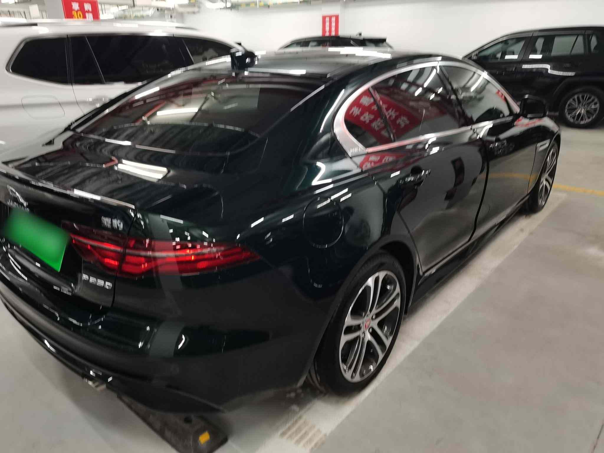 捷豹XEL 2024款 2.0T 250PS R-DYNAMIC S进取运动版(4)