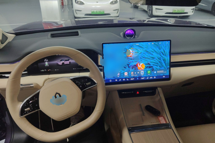 鸿蒙智行 问界M5 2025款 增程   Ultra 四驱版中控内饰12