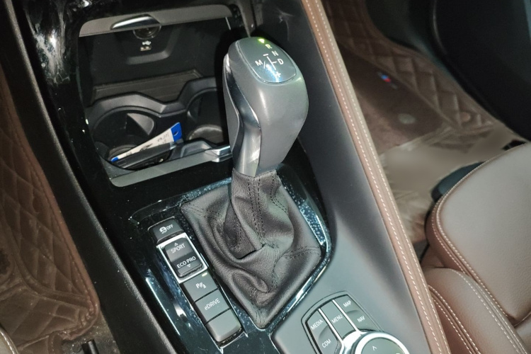 宝马X1新能源 2020款 xDrive30Le 尊享型局部细节18