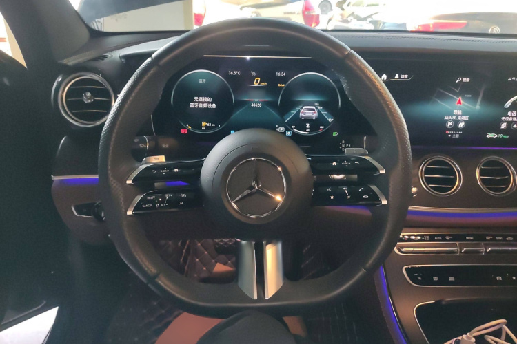 奔驰E级 2023款 改款 E 300 L 运动时尚型局部细节13