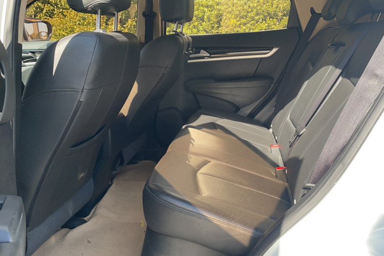 东风风神AX7 2015款 2.0L 手动智逸型中控内饰7002