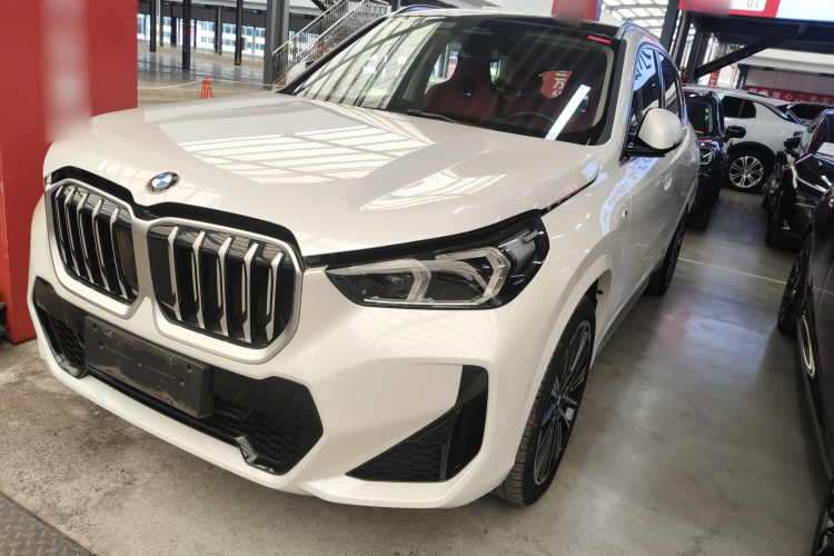 宝马X1 2023款 xDrive25Li M运动套装车身外观1