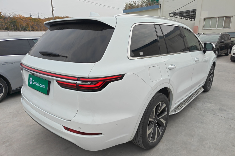 理想汽车 理想ONE 2021款 增程6座版车身外观7