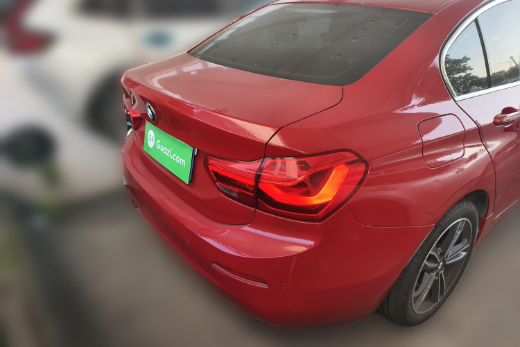 宝马1系 2019款 118i 时尚型车身外观6004