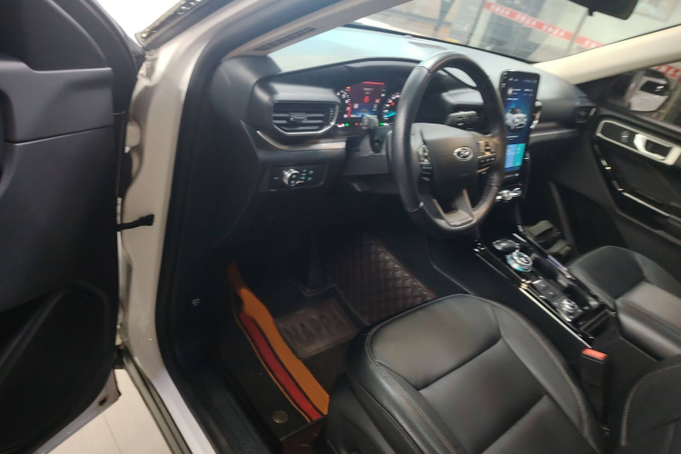 福特 探险者 2020款 EcoBoost 285 四驱风尚版 7座中控内饰7003