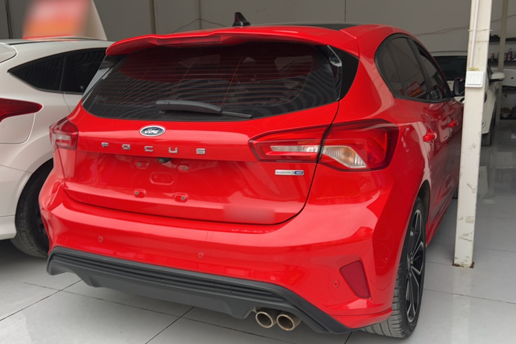 福特 福克斯 2020款 两厢 EcoBoost 180 自动ST Line车身外观6004