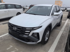 现代 2025款 途胜L 1.5T 精英版