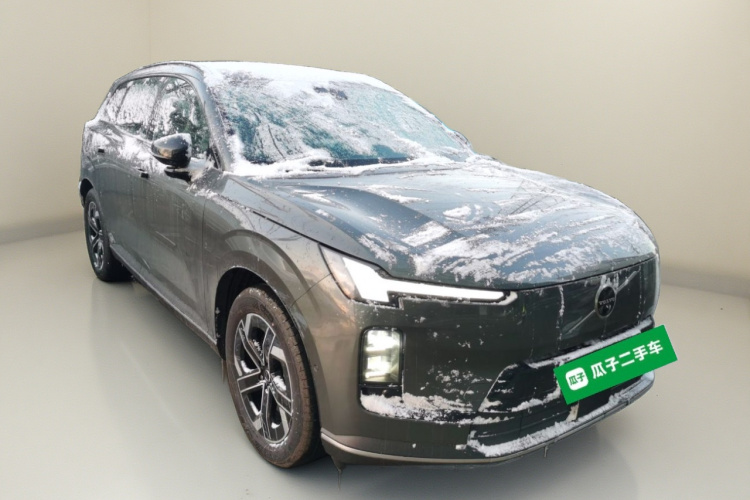 沃尔沃XC70插电式混动 2026款 四驱超长续航Core车身外观3