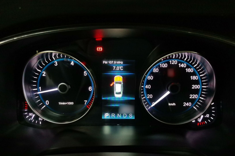 红旗H7 2021款 1.8T 舒适版局部细节14