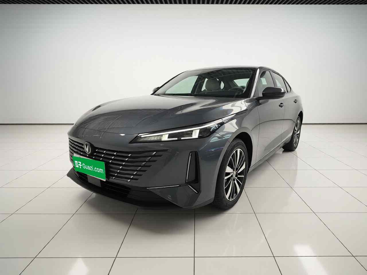 长安 逸动PHEV 2025款 智慧新蓝鲸 145KM 高能版(2)