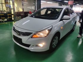 现代 瑞纳 2014款 1.4L 手动智能型GLS