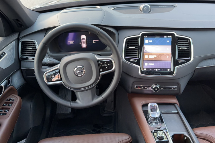 沃尔沃XC90新能源 2025款 T8 智尊豪华版 7座中控内饰7007