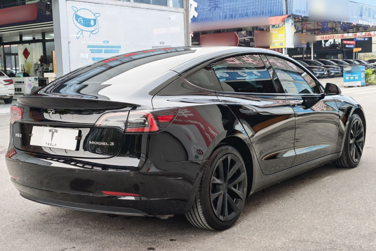 特斯拉 Model 3 2022款 后轮驱动版车身外观6004
