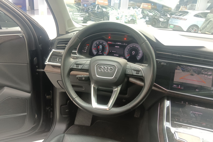 奥迪Q7 2022款 55 TFSI quattro S line运动型中控内饰13