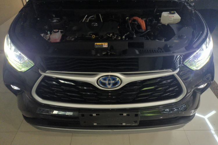 丰田 汉兰达 2022款 双擎 2.5L 四驱豪华版 7座局部细节24