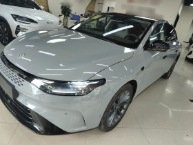 零跑汽车 零跑C01 2024款 增程 216尊享版