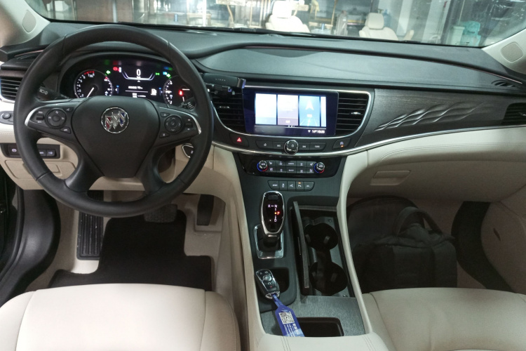 别克 君越 2022款 Avenir艾维亚 先享型中控内饰7002