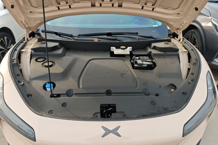 小鹏MONA M03 2024款 515 长续航机舱底盘24